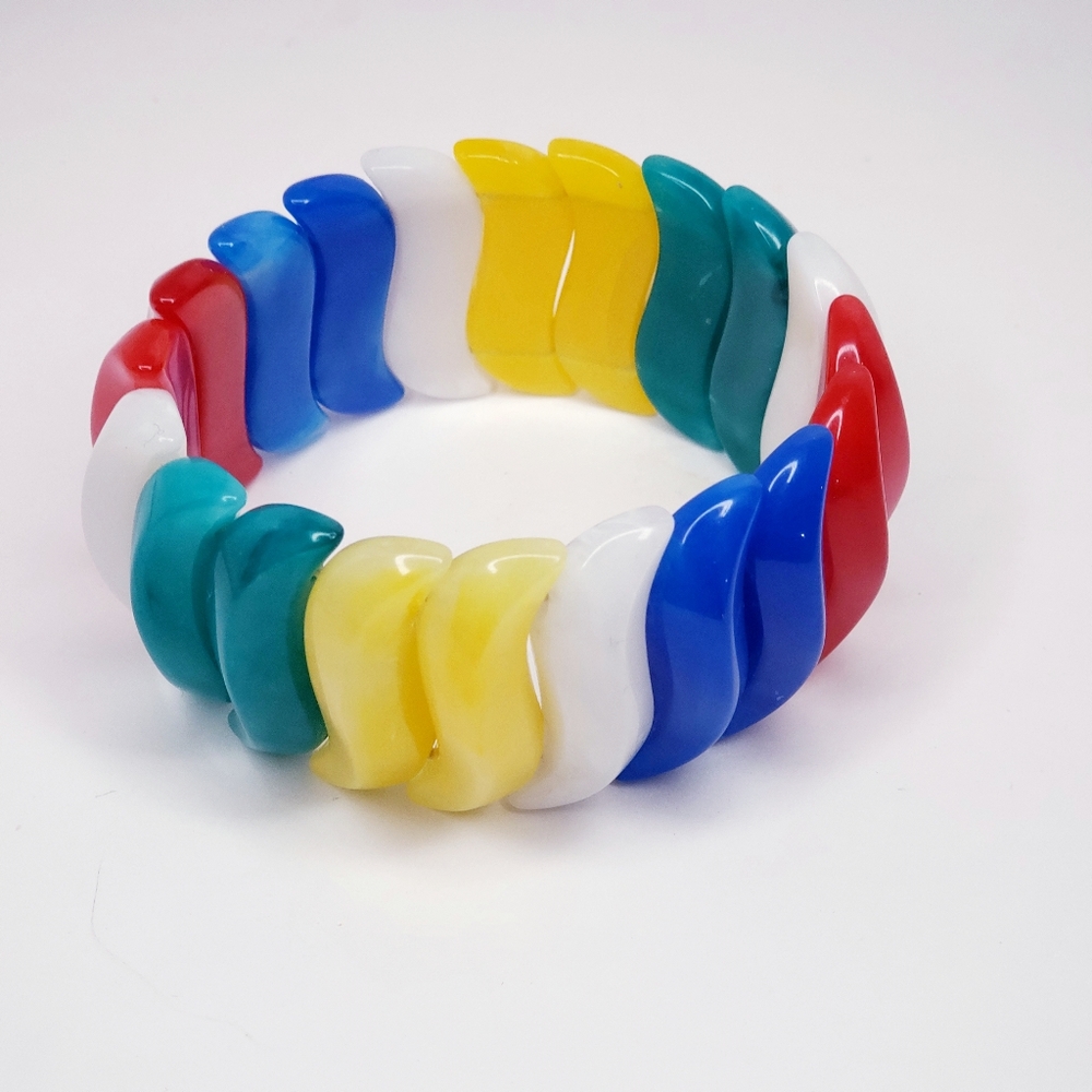 Vintage 1984 Avon summer brights Chunky bracelet.